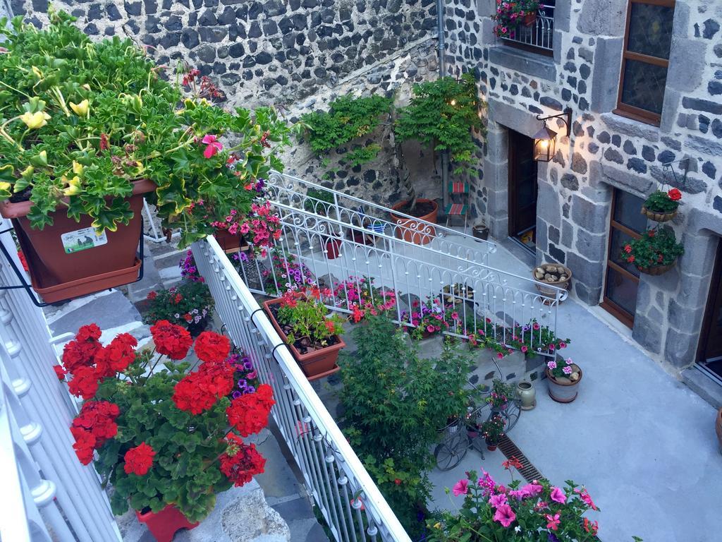L'Escale De Camille Hotel Murat  Exterior photo