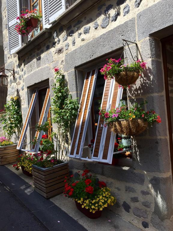 L'Escale De Camille Hotel Murat  Exterior photo