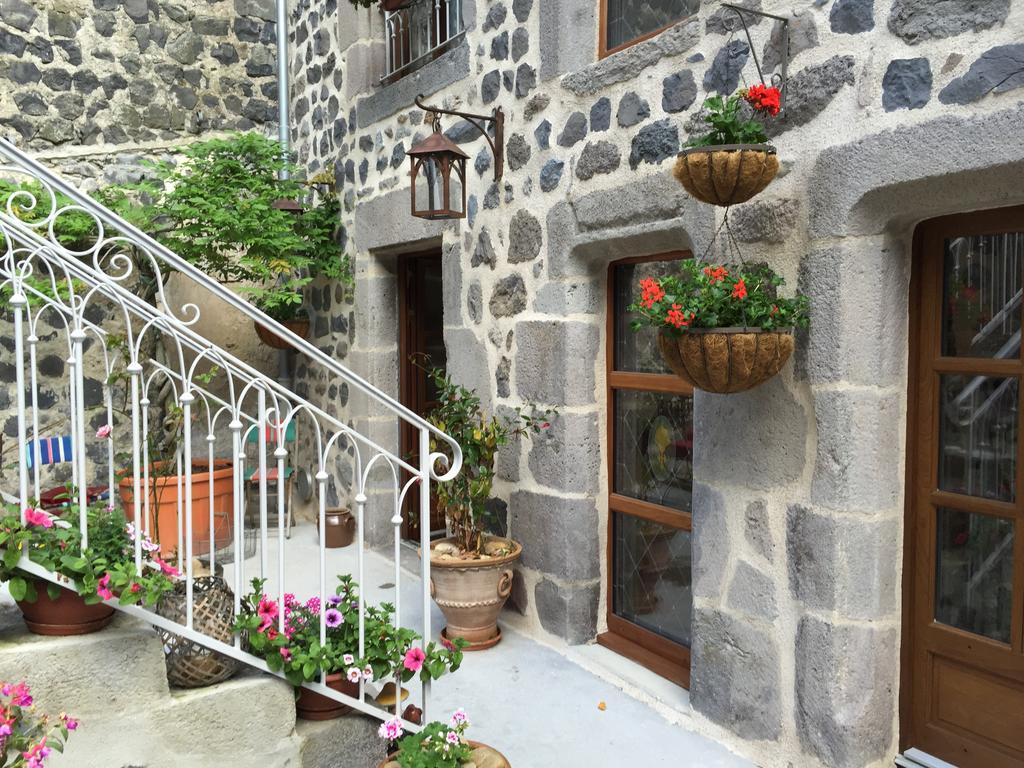 L'Escale De Camille Hotel Murat  Exterior photo