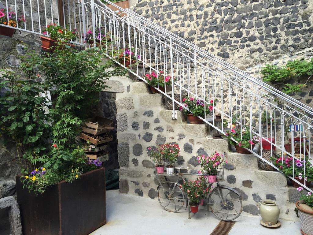 L'Escale De Camille Hotel Murat  Exterior photo